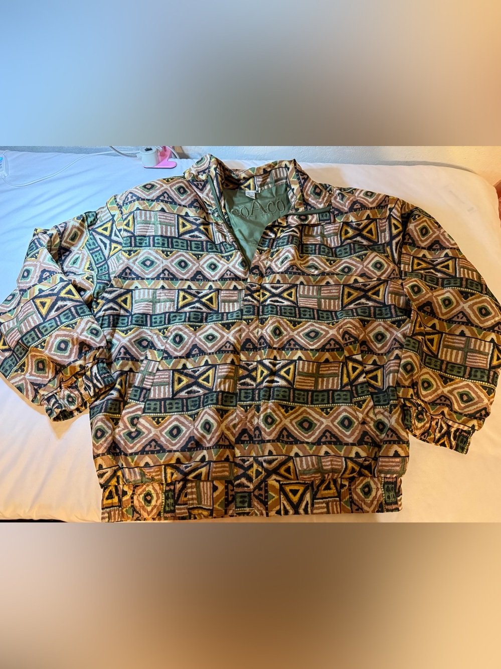 Geometric Print Bomber Jacket in Multicolor